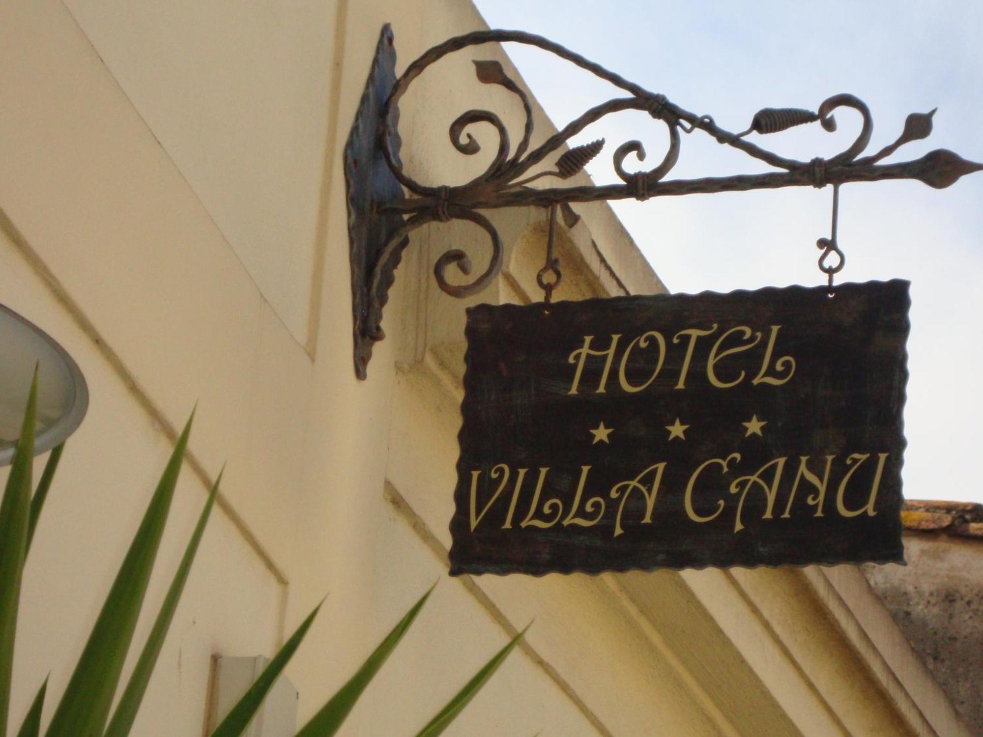 Hotel Villa Canu カブラス エクステリア 写真