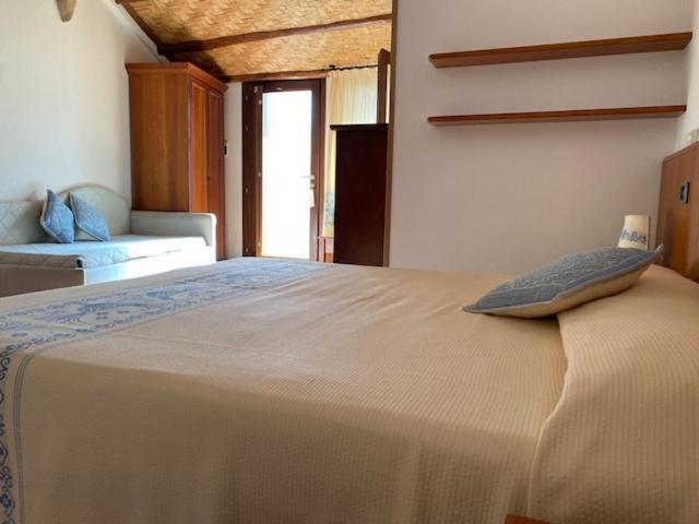 Hotel Villa Canu カブラス エクステリア 写真