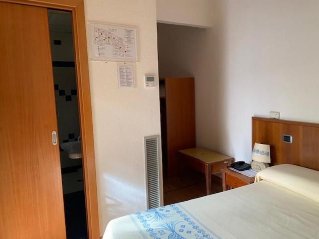 Hotel Villa Canu カブラス エクステリア 写真